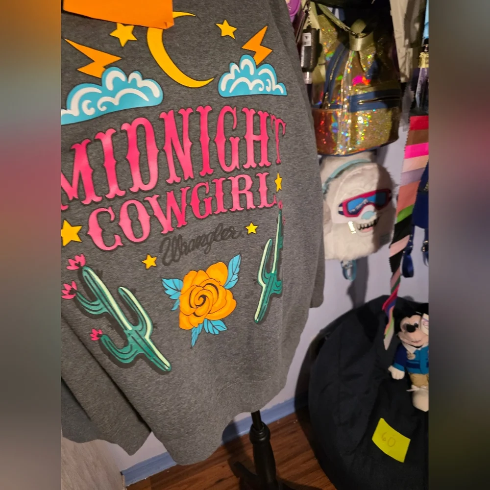 WRANGLER Gray women's GRAPHIC  "Midnight Cowgirl" long sleeves sweatshirt L - Picture 2 of 8
